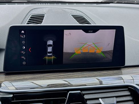 Used 2018 BMW 530e image 10