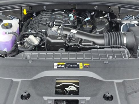 New 2025 Jeep Grand Cherokee Limited w/ Black Appearance Package AWD/4WD image 10