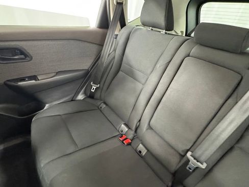 Used 2023 Nissan Rogue S AWD/4WD image 14
