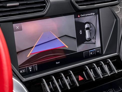 Used 2019 Lamborghini Urus image 28