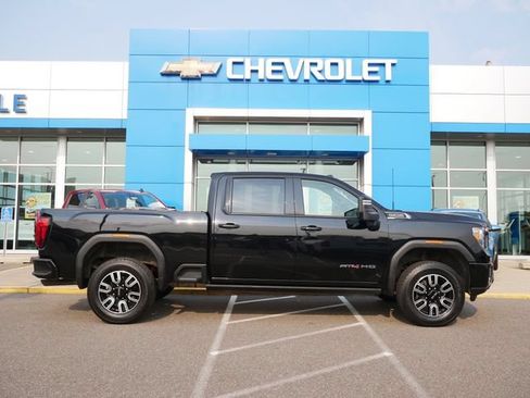 Used 2022 GMC Sierra 2500 AT4 w/ AT4 Premium Plus Package AWD/4WD image 25