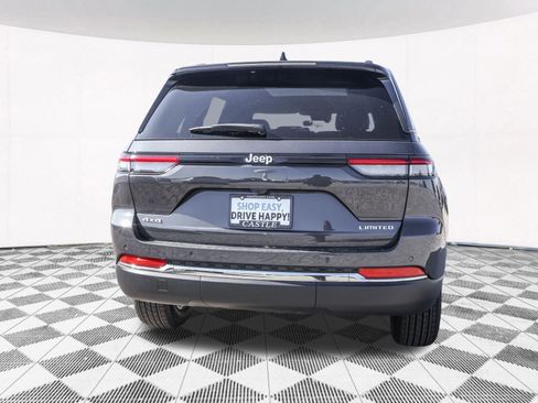 New 2025 Jeep Grand Cherokee Limited image 12