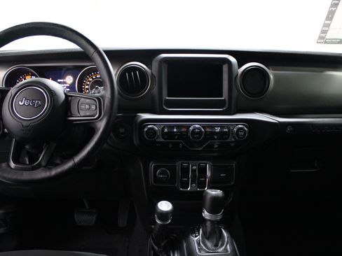 Used 2020 Jeep Wrangler Unlimited Sport S AWD/4WD image 2