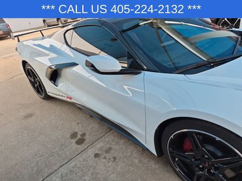 Used 2022 Chevrolet Corvette Stingray Coupe w/ 1LT image 13