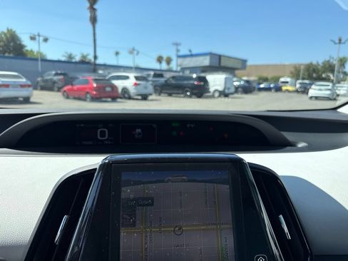Used 2020 Toyota Prius Prime XLE w/ Carpet Mat Package FWD image 13