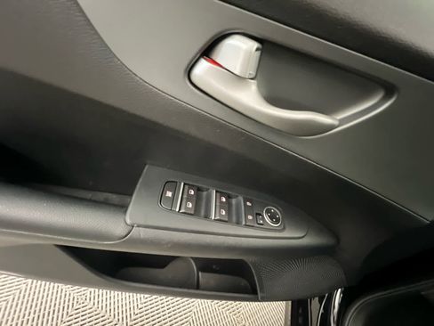 Used 2019 Kia Forte LXS FWD image 19