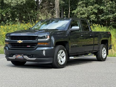 Used 2019 Chevrolet Silverado 1500 LT w/ All Star Edition AWD/4WD image 7