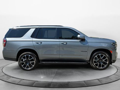 Used 2022 Chevrolet Tahoe RST w/ Luxury Package AWD/4WD image 8