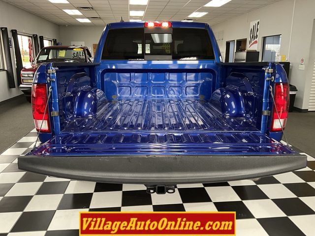 Used 2019 RAM 1500 Classic SLT w/ Luxury Group AWD/4WD image 31