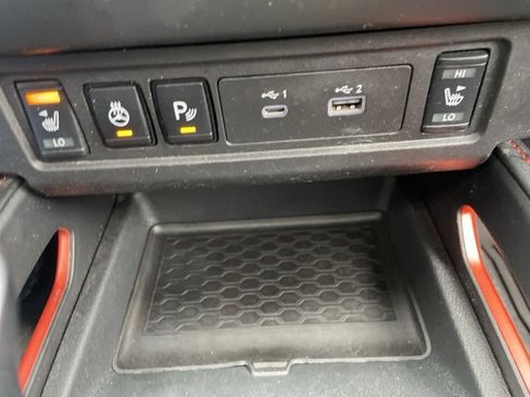 Used 2022 Nissan Frontier PRO-4X image 31