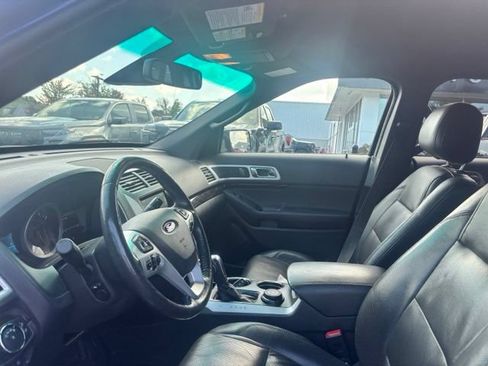 Used 2014 Ford Explorer Limited w/ Equipment Group 302A AWD/4WD image 11