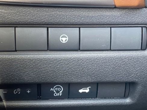 New 2026 Nissan Rogue Platinum image 14