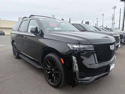 Certified 2023 Cadillac Escalade Sport w/ LPO, ONYX Package image 3