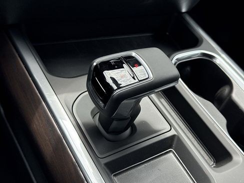 New 2026 GMC Sierra 1500 SLT w/ SLT Premium Plus Package AWD/4WD image 13