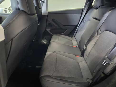 Used 2026 Tesla Model Y Long Range RWD image 12