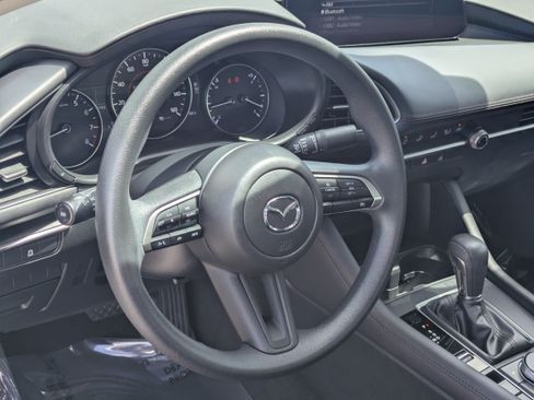 Used 2024 MAZDA MAZDA3 s FWD image 21