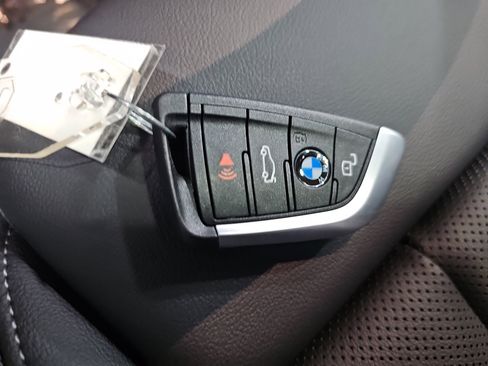 New 2026 BMW 330i Sedan w/ M Sport Package image 37