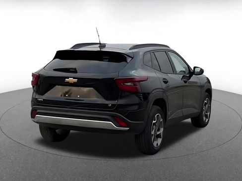 Used 2025 Chevrolet Trax LT image 15