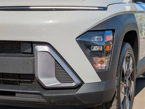 Certified 2024 Hyundai Kona SEL image 9
