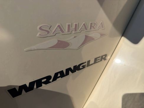 Used 2011 Jeep Wrangler Sahara w/ Connectivity Group image 27