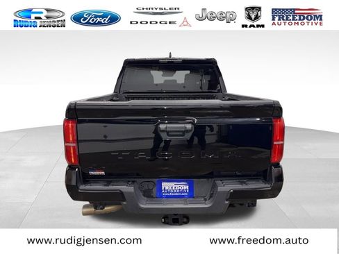 Used 2024 Toyota Tacoma TRD Off-Road image 4