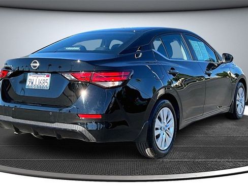 Certified 2025 Nissan Sentra S image 6