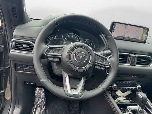 New 2025 MAZDA CX-5 Signature image 9