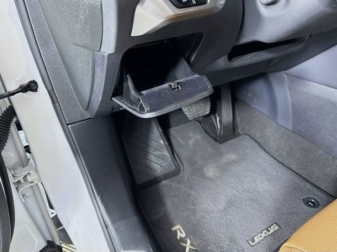 Used 2024 Lexus RX 350 Premium w/ Accessory Package (Z1) FWD image 10