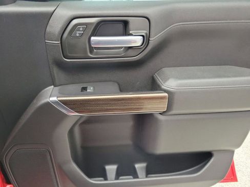 Used 2021 Chevrolet Silverado 1500 LT w/ Z71 Off-Road Package image 19