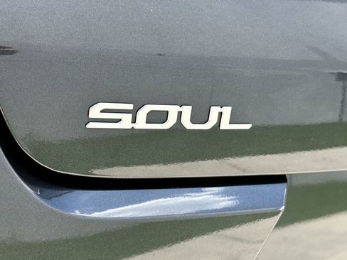 Used 2024 Kia Soul LX w/ Option Group 015 FWD image 14