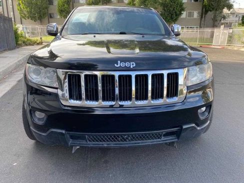 Used 2013 Jeep Grand Cherokee Overland w/ Advance Technology Group image 8