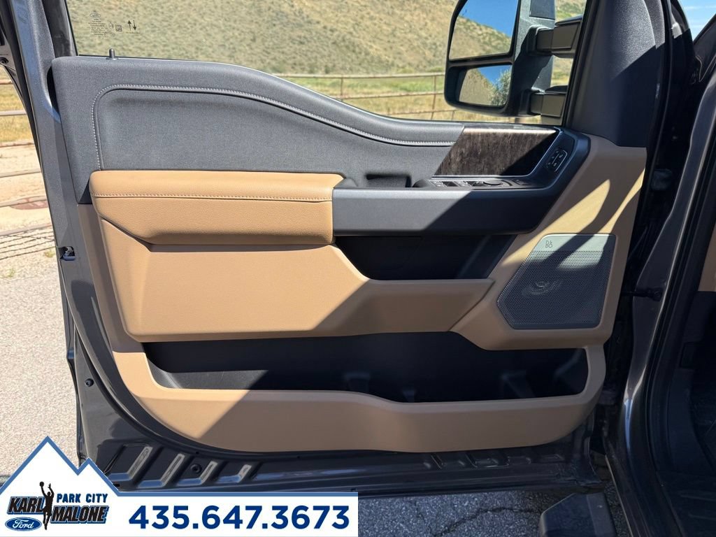 New 2026 Ford F350 Lariat w/ Black Appearance Package AWD/4WD image 14