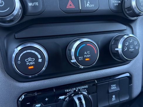 Used 2022 RAM 1500 Big Horn w/ Trailer Tow Group (B) image 27