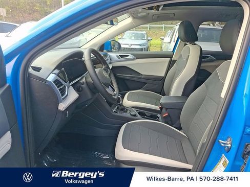New 2026 Volkswagen Taos SE AWD/4WD image 9