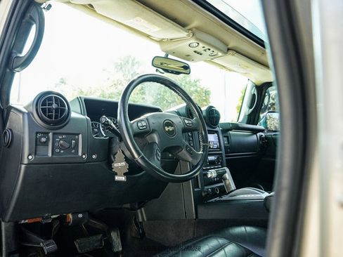 Used 2006 HUMMER H2 image 23