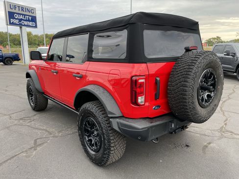 Used 2024 Ford Bronco Black Diamond w/ Sasquatch Package image 3