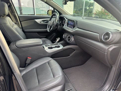 Used 2021 Chevrolet Blazer LT w/ Redline Edition FWD image 10