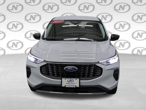 Used 2025 Ford Escape Active AWD/4WD image 20