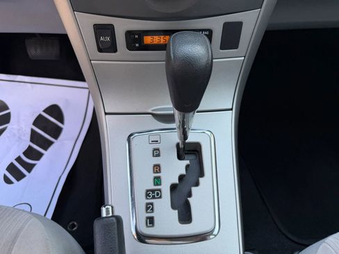 Used 2011 Toyota Corolla LE FWD image 32