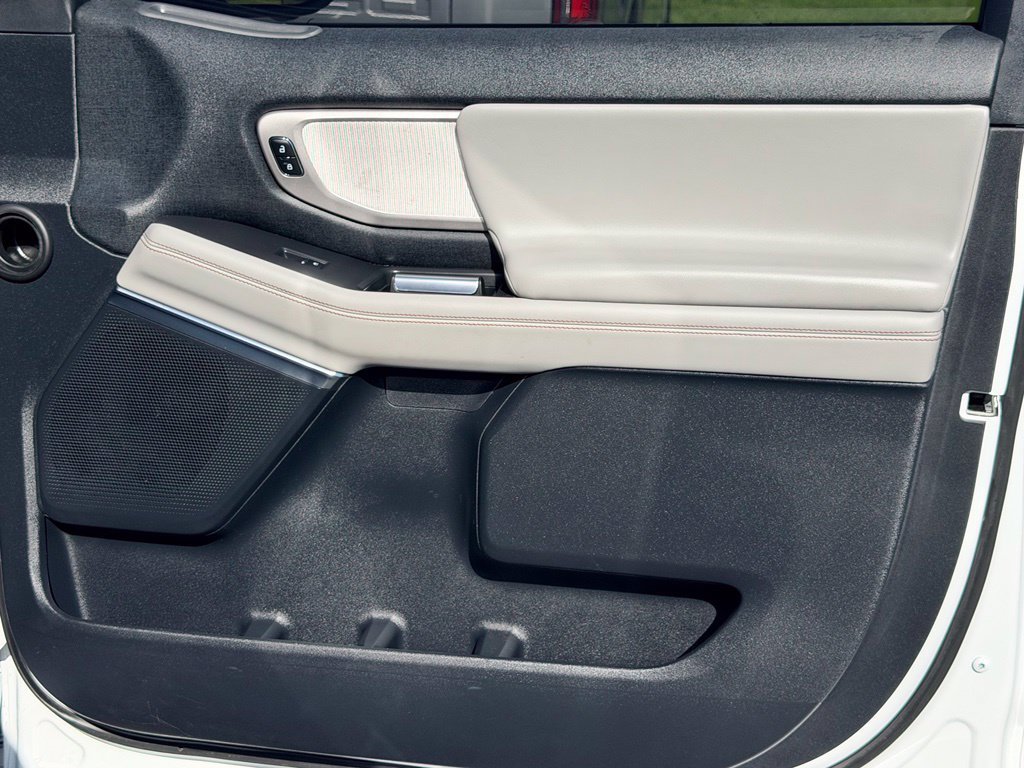 Certified 2025 Ford Expedition Max Active RWD image 11