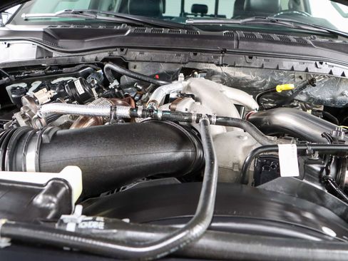 Used 2021 Ford F250 Lariat image 32