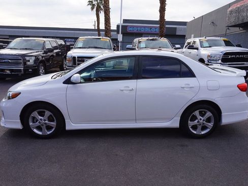 Used 2011 Toyota Corolla S image 3