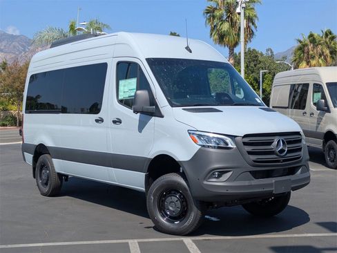 New 2025 Mercedes-Benz Sprinter 2500 image 1