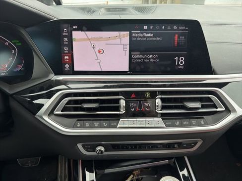 Used 2020 BMW X7 M50i w/ Dynamic Handling Package AWD/4WD image 7