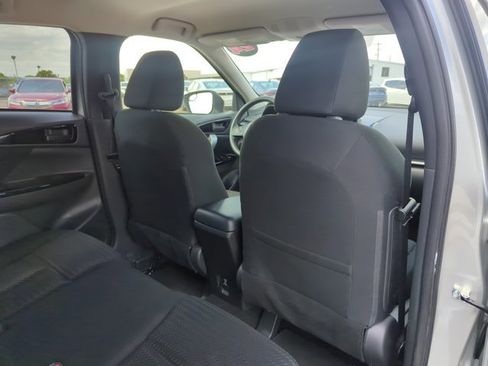 Used 2024 Mitsubishi Eclipse Cross LE image 22