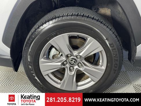 Certified 2025 Toyota RAV4 XLE image 31