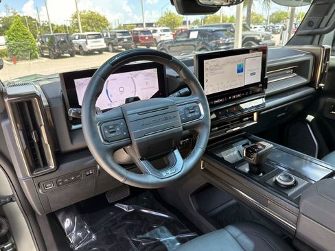 Used 2024 GMC Hummer EV 3X AWD/4WD image 18