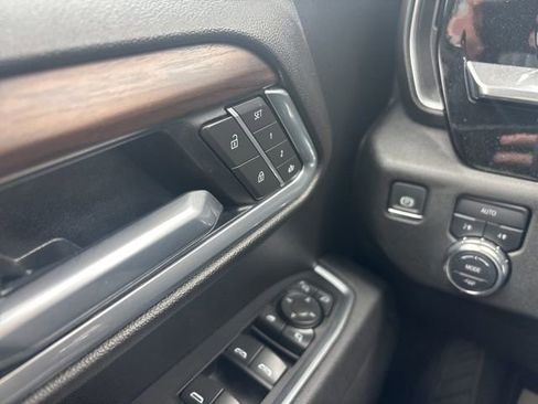 Used 2025 GMC Sierra 1500 SLT AWD/4WD image 26