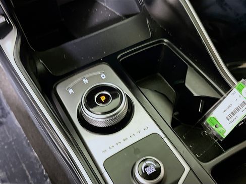 Used 2022 Kia Sorento S image 21