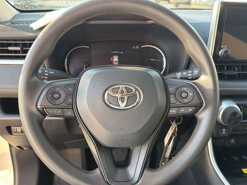 Used 2024 Toyota RAV4 LE FWD image 19